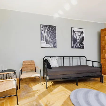 公寓 Spacious In A Great Location By Renters